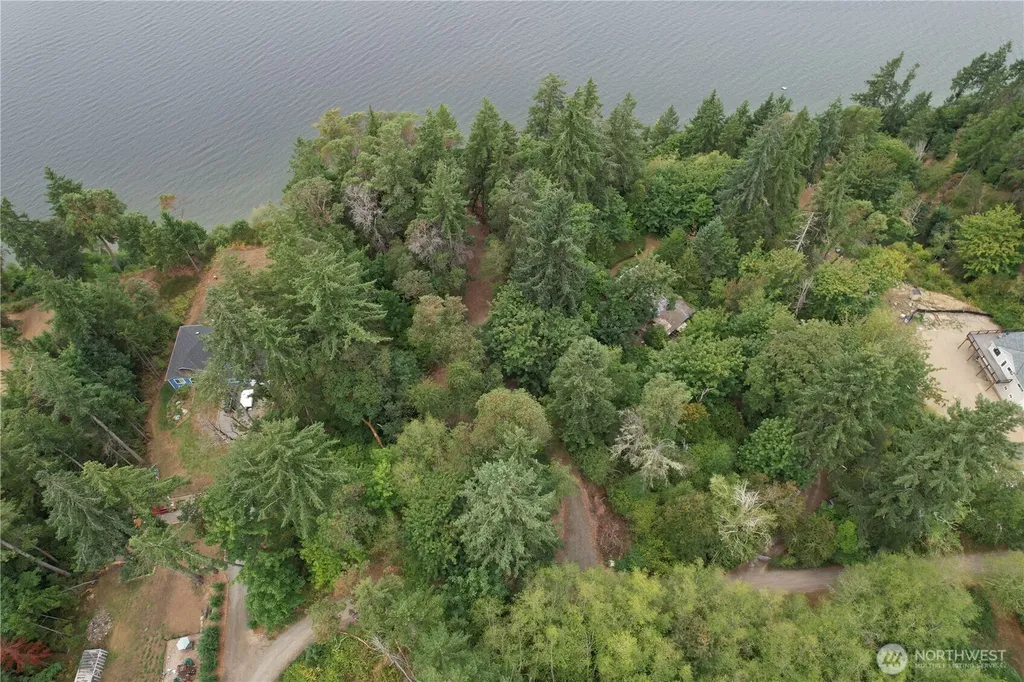 6206 Crescent Beach Road Vaughn WA 98394