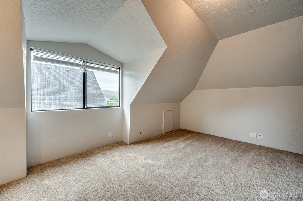 656 Davidson Avenue Woodland WA 98674