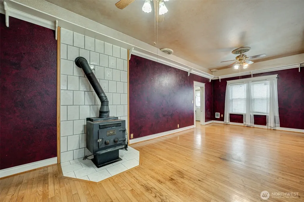 656 Davidson Avenue Woodland WA 98674