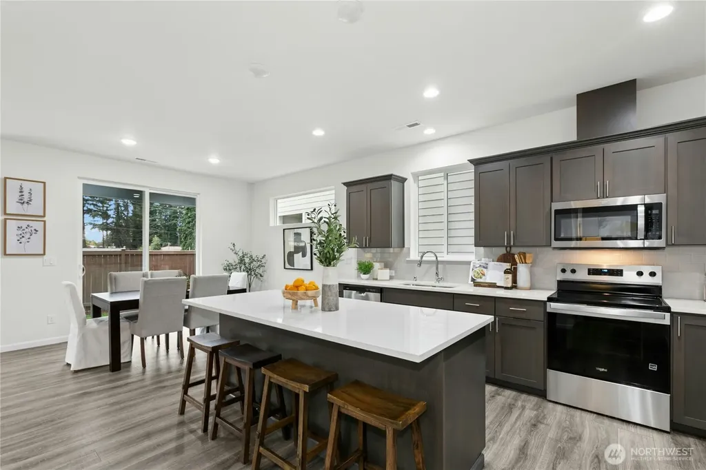 26908 30th Place S Kent WA 98032