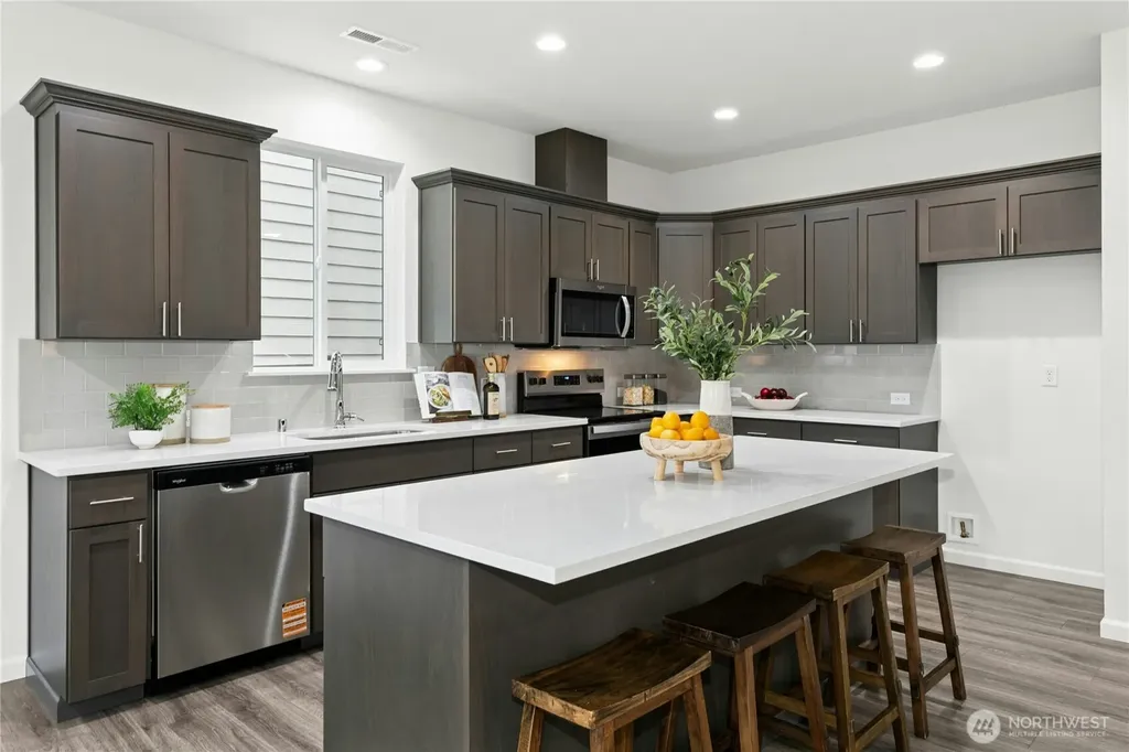 26908 30th Place S Kent WA 98032