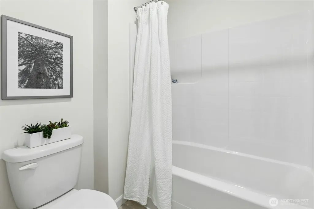 26908 30th Place S Kent WA 98032
