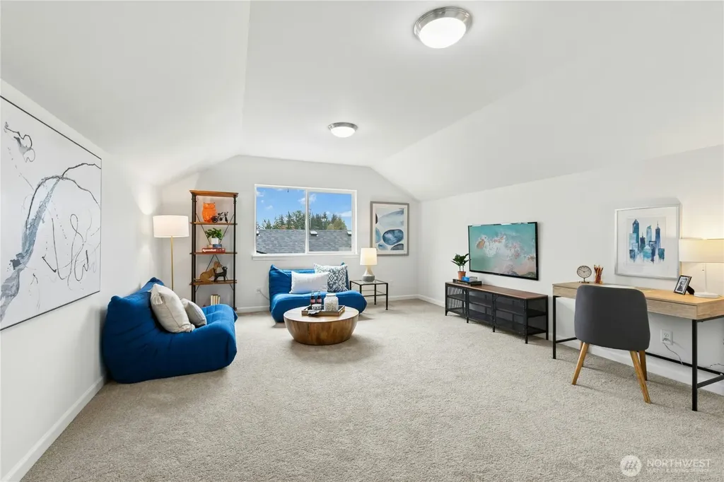 26908 30th Place S Kent WA 98032