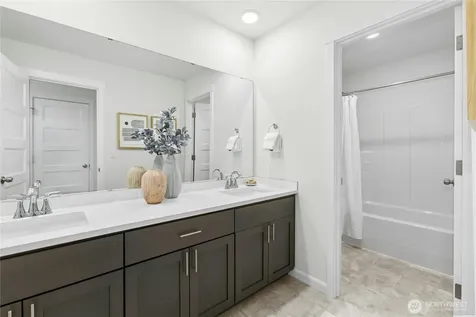 26908 30th Place S Kent WA 98032