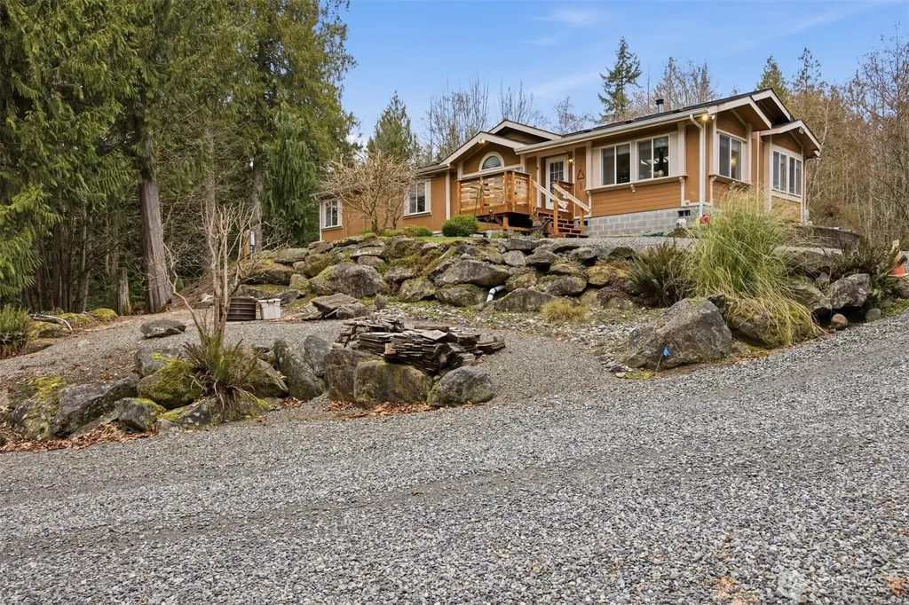 1904 Yew Street Road Bellingham WA 98229