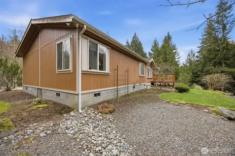 1904 Yew Street Road Bellingham WA 98229
