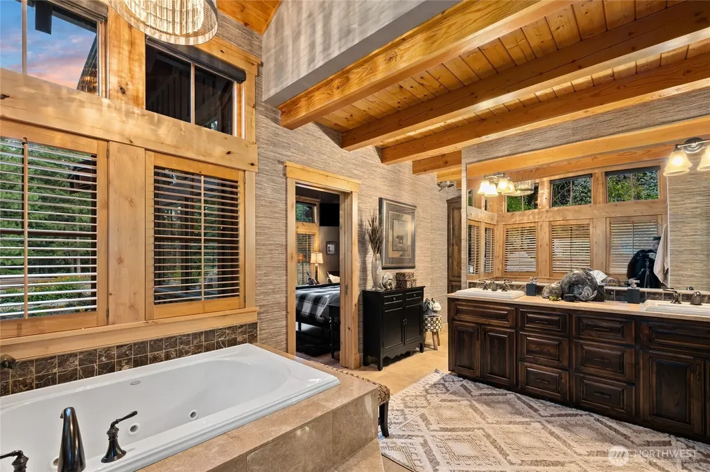 820 Iron Monarch Loop Cle Elum WA 98922