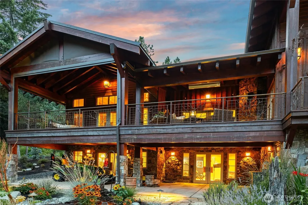820 Iron Monarch Loop Cle Elum WA 98922