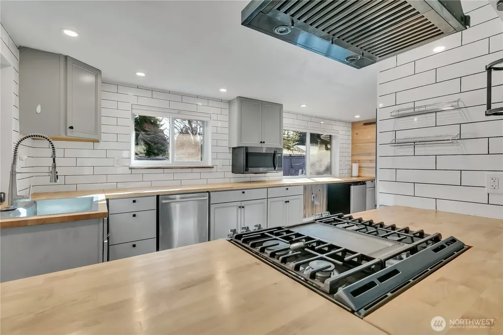812 Maplewood Avenue Kent WA 98030