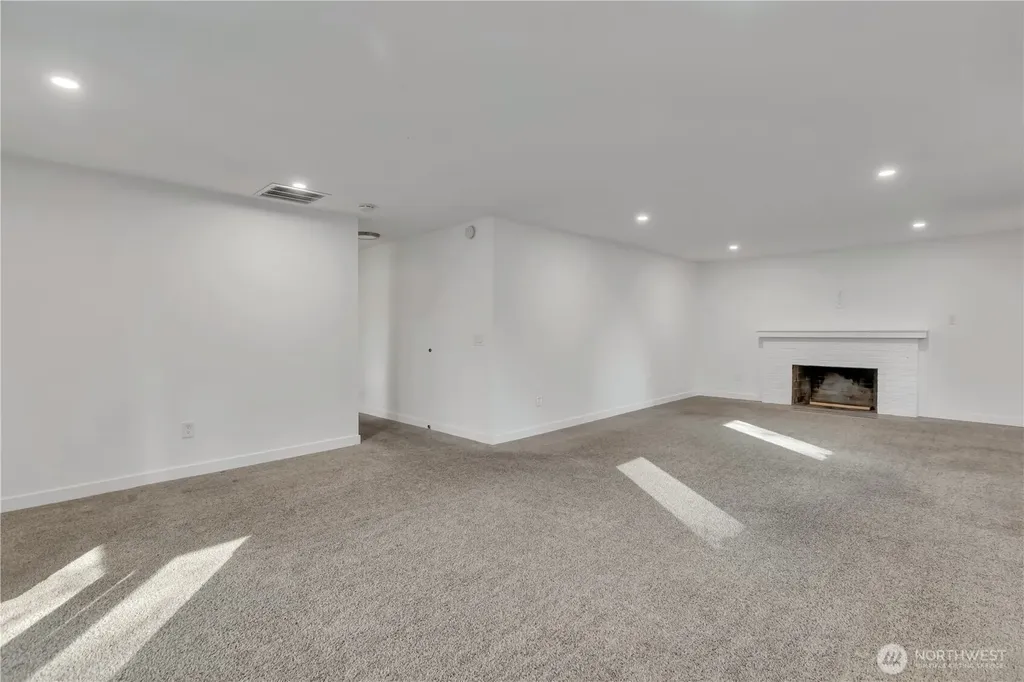 812 Maplewood Avenue Kent WA 98030