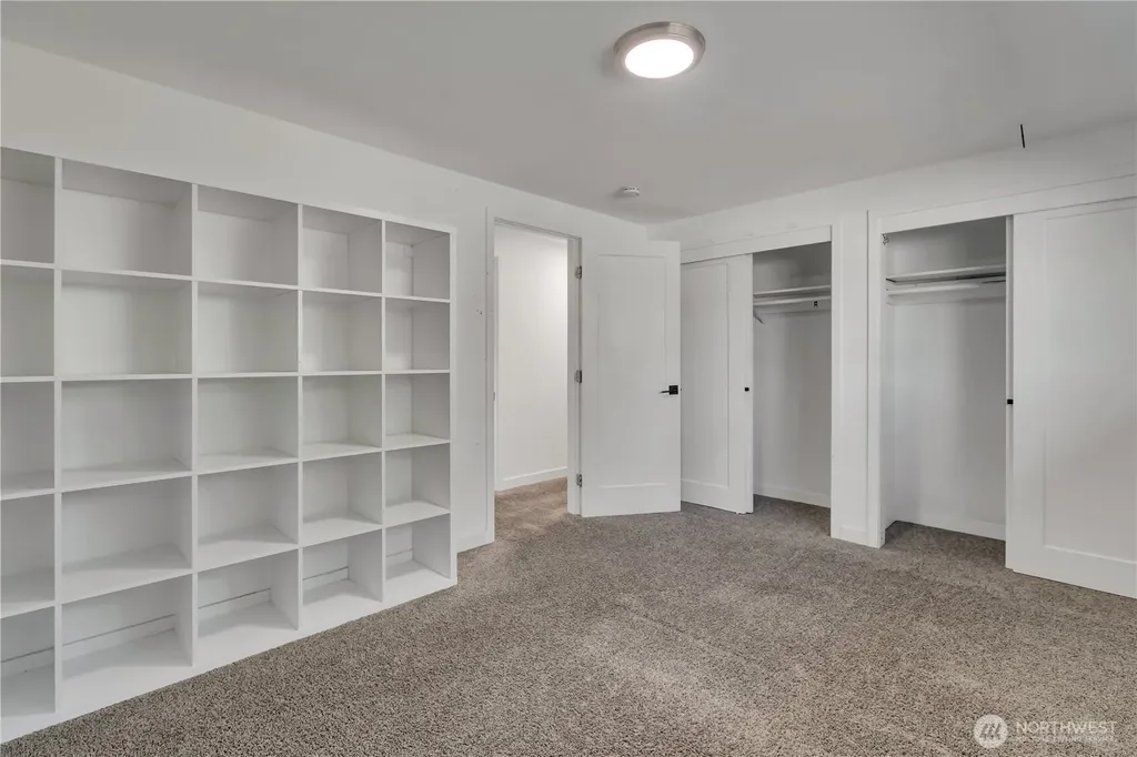 812 Maplewood Avenue Kent WA 98030