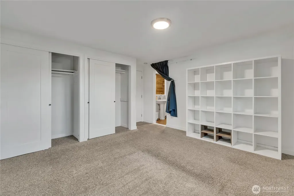 812 Maplewood Avenue Kent WA 98030