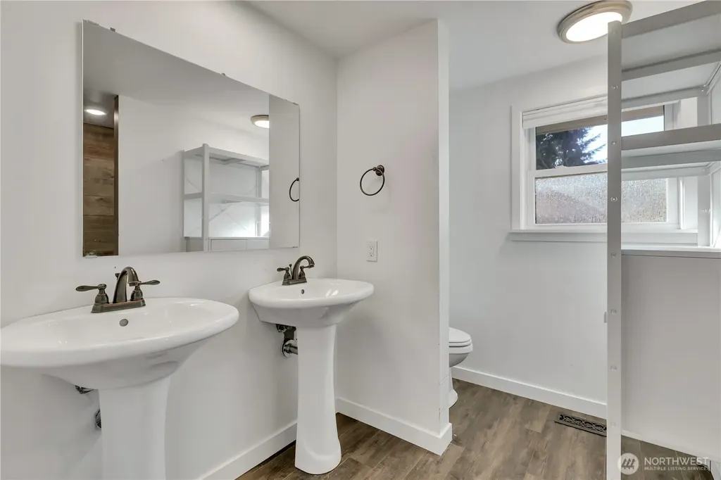 812 Maplewood Avenue Kent WA 98030