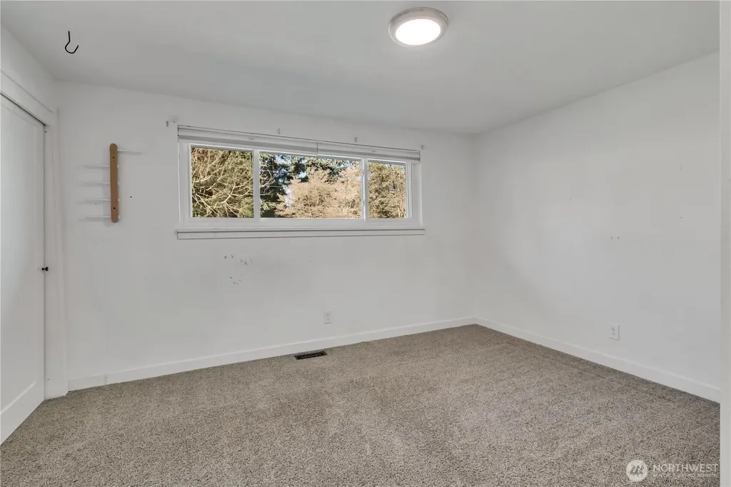 812 Maplewood Avenue Kent WA 98030