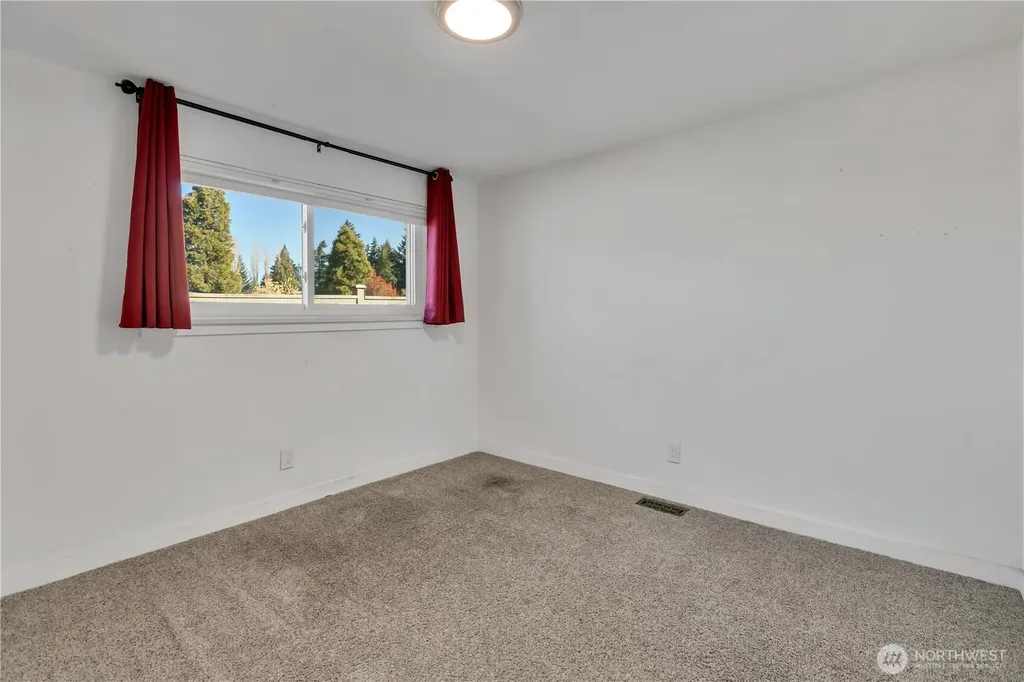812 Maplewood Avenue Kent WA 98030
