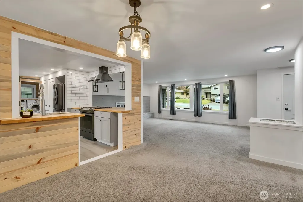 812 Maplewood Avenue Kent WA 98030