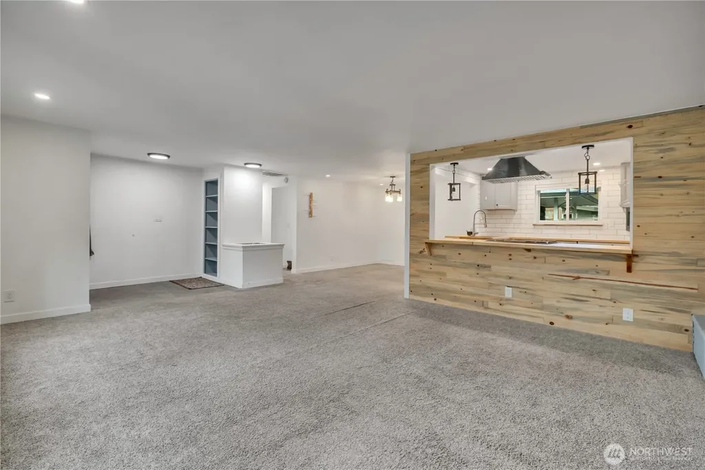 812 Maplewood Avenue Kent WA 98030