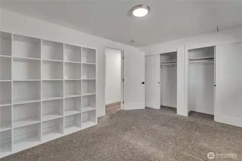 812 Maplewood Avenue Kent WA 98030