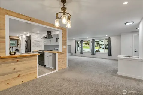812 Maplewood Avenue Kent WA 98030