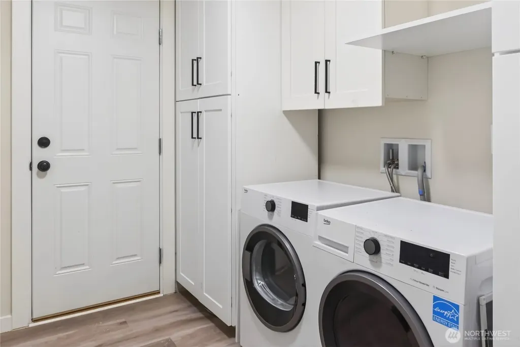 2424 S 130th Place Seatac WA 98168
