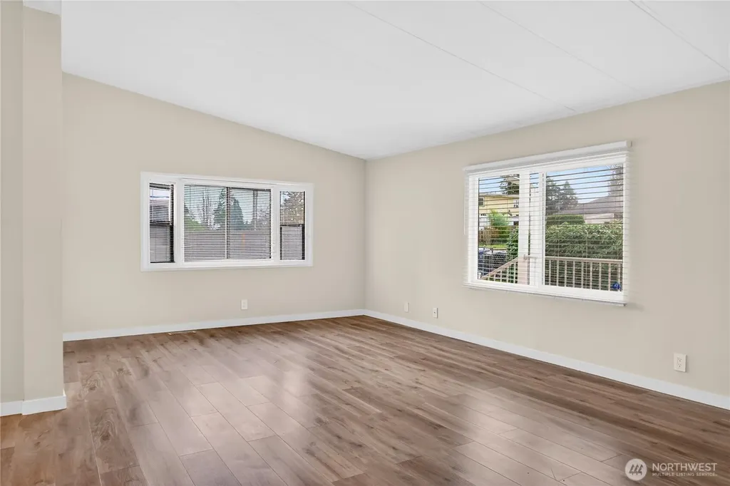 2424 S 130th Place Seatac WA 98168