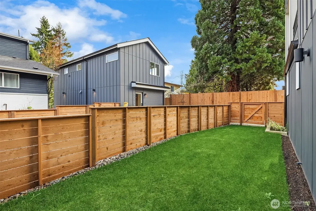 13548 39th Avenue NE Seattle WA 98125