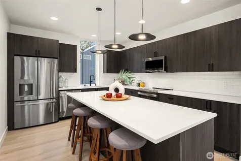 13548 39th Avenue NE Seattle WA 98125