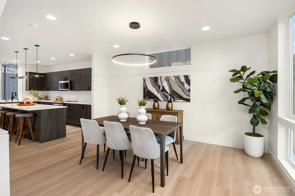 13548 39th Avenue NE Seattle WA 98125