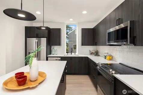 13548 39th Avenue NE Seattle WA 98125