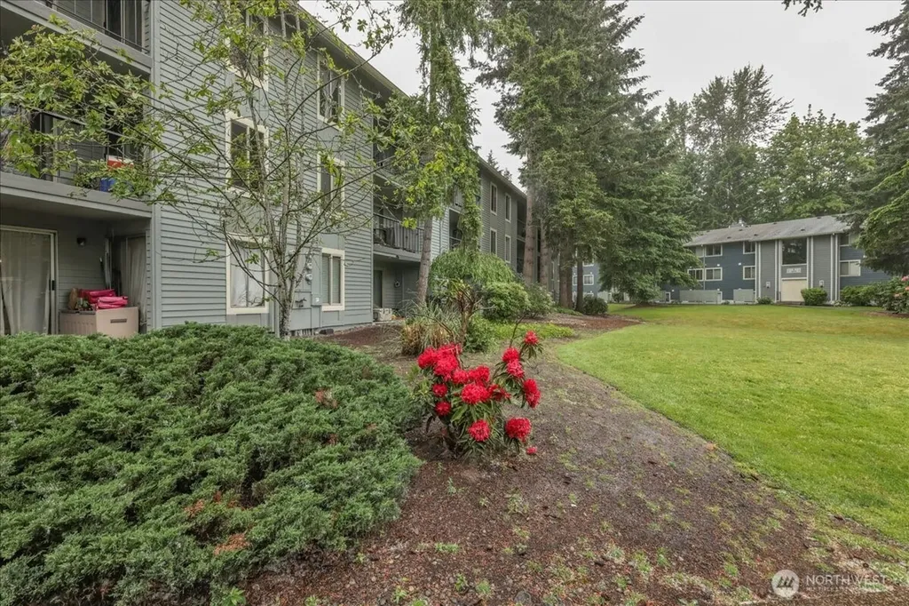 4635 W Lake Sammamish Parkway SE Issaquah WA 98027