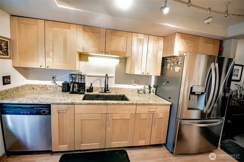 4635 W Lake Sammamish Parkway SE Issaquah WA 98027