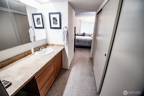 4635 W Lake Sammamish Parkway SE Issaquah WA 98027