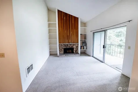 4635 W Lake Sammamish Parkway SE Issaquah WA 98027