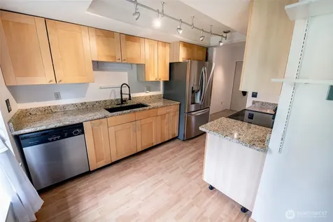 4635 W Lake Sammamish Parkway SE Issaquah WA 98027