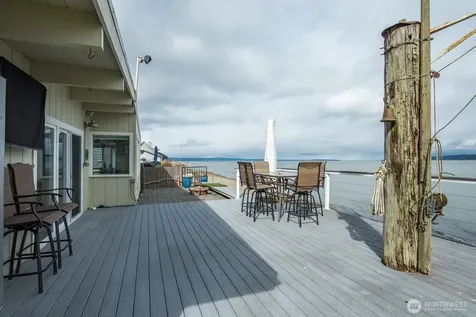 3187 Shoreline Drive Camano Island WA 98282