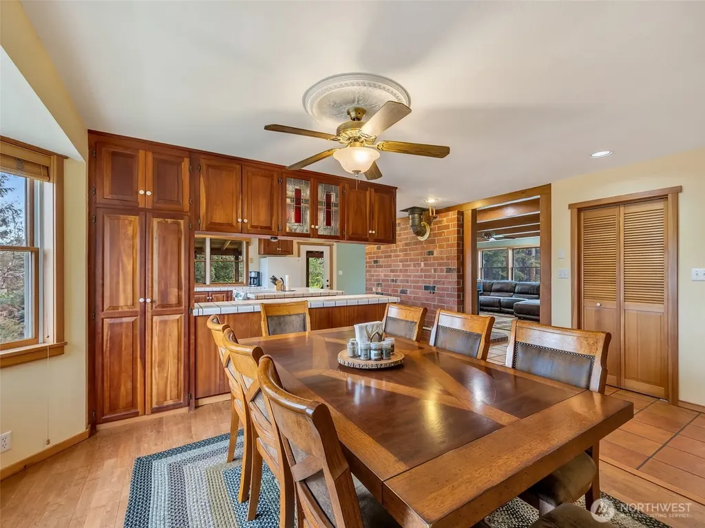 20003 Sandridge Road Long Beach WA 98631