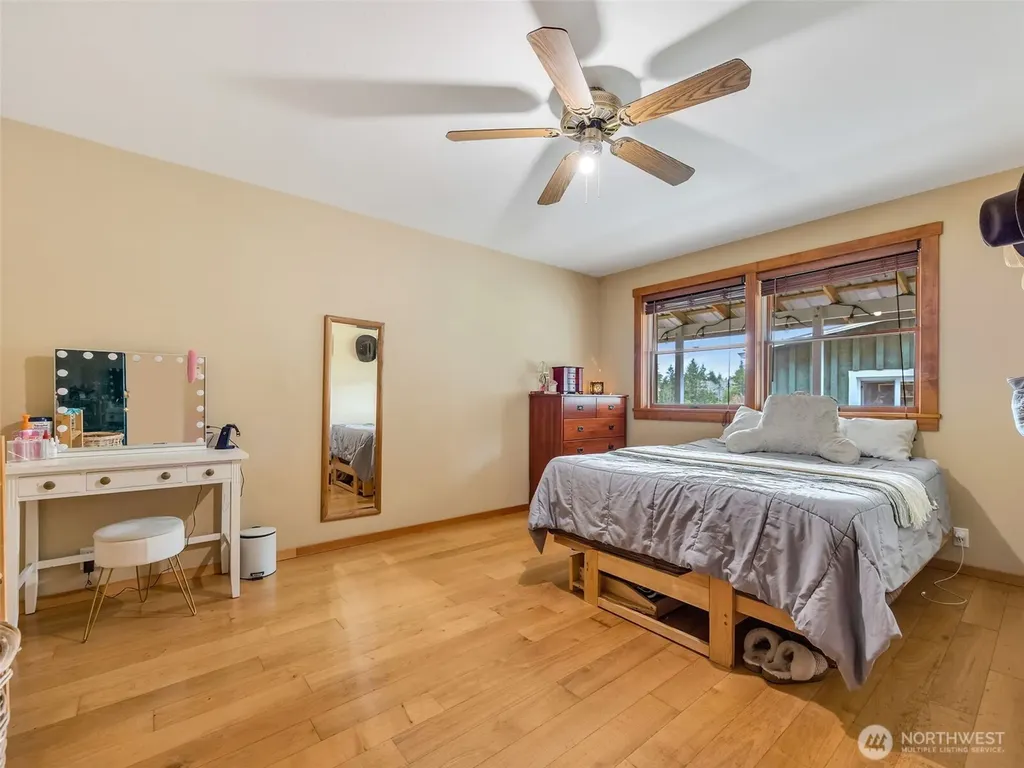 20003 Sandridge Road Long Beach WA 98631