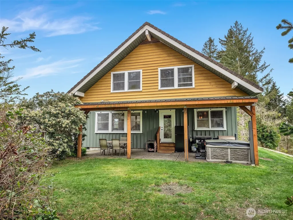 20003 Sandridge Road Long Beach WA 98631