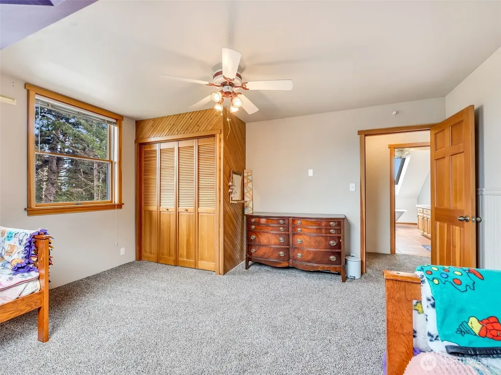 20003 Sandridge Road Long Beach WA 98631
