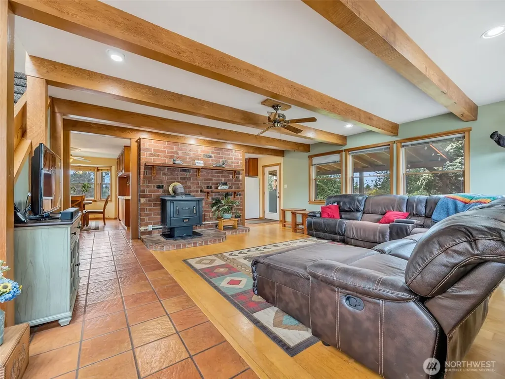 20003 Sandridge Road Long Beach WA 98631