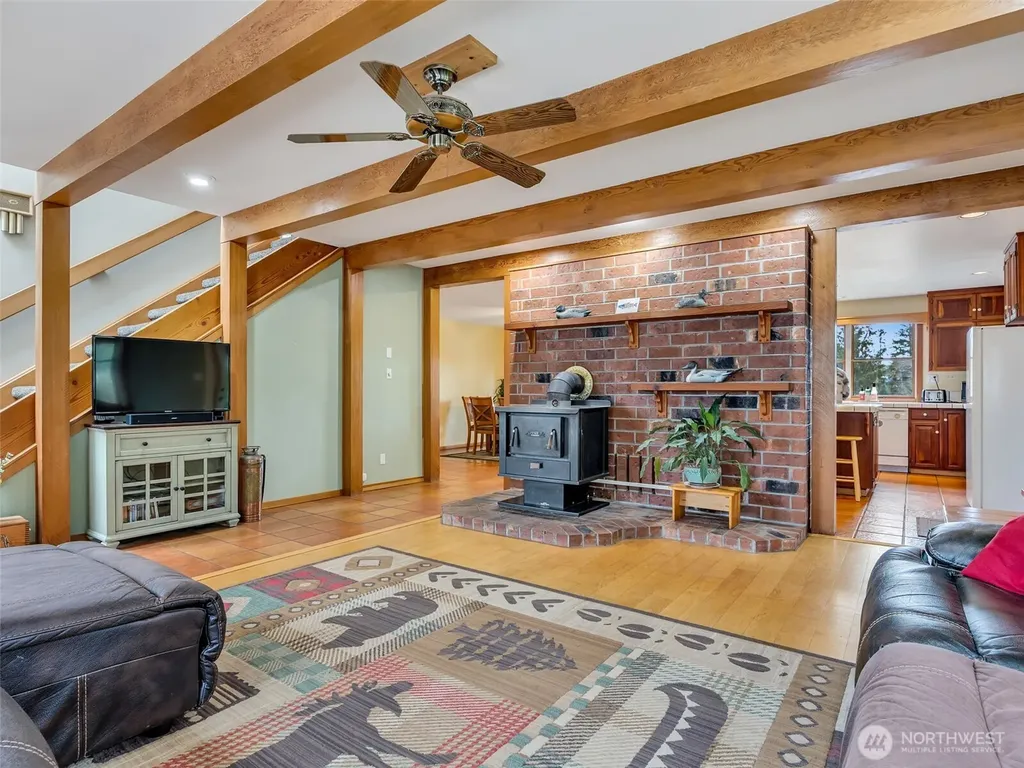 20003 Sandridge Road Long Beach WA 98631