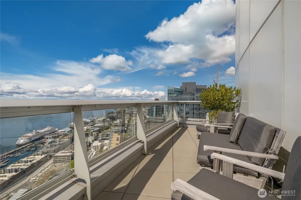 1521 2nd Avenue Seattle WA 98101
