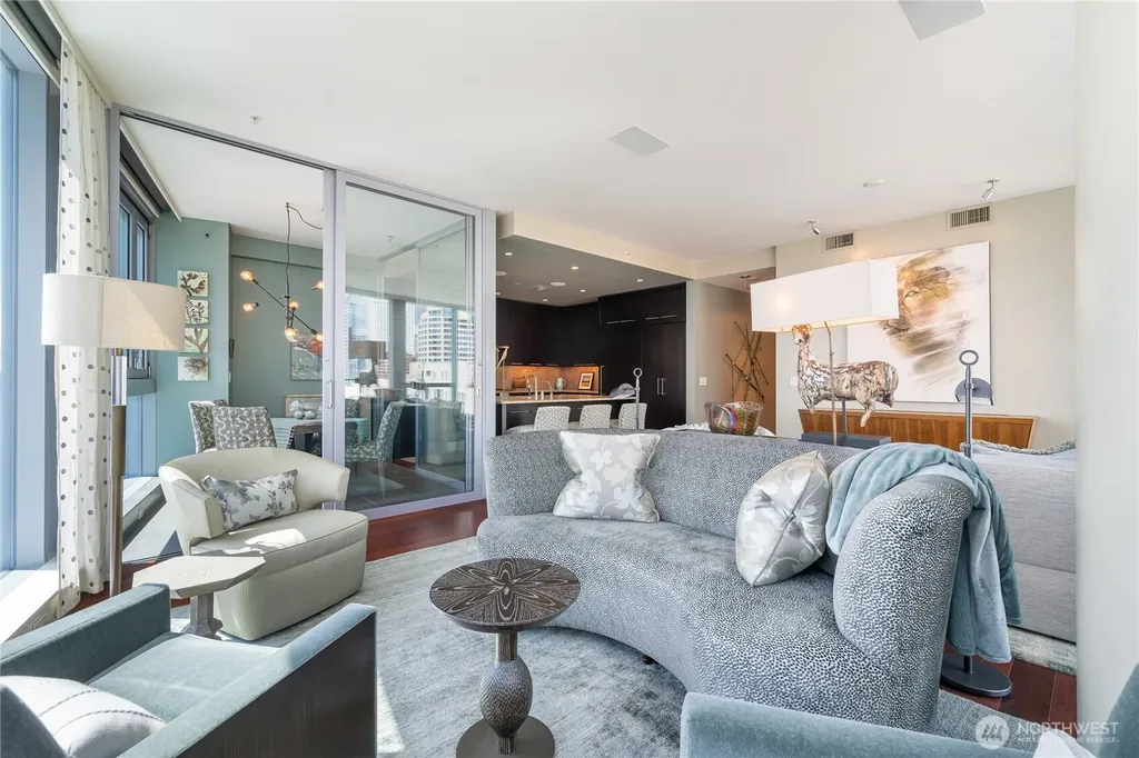 1521 2nd Avenue Seattle WA 98101