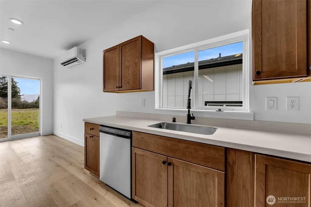 3 Anchor Way Loop Cathlamet WA 98612