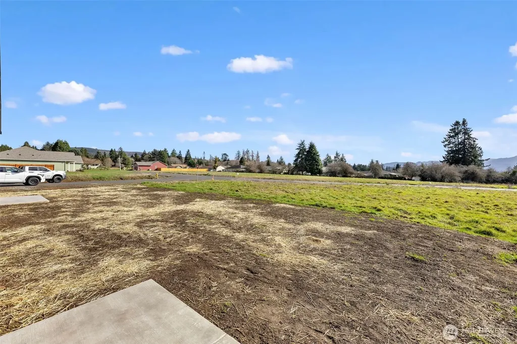 3 Anchor Way Loop Cathlamet WA 98612