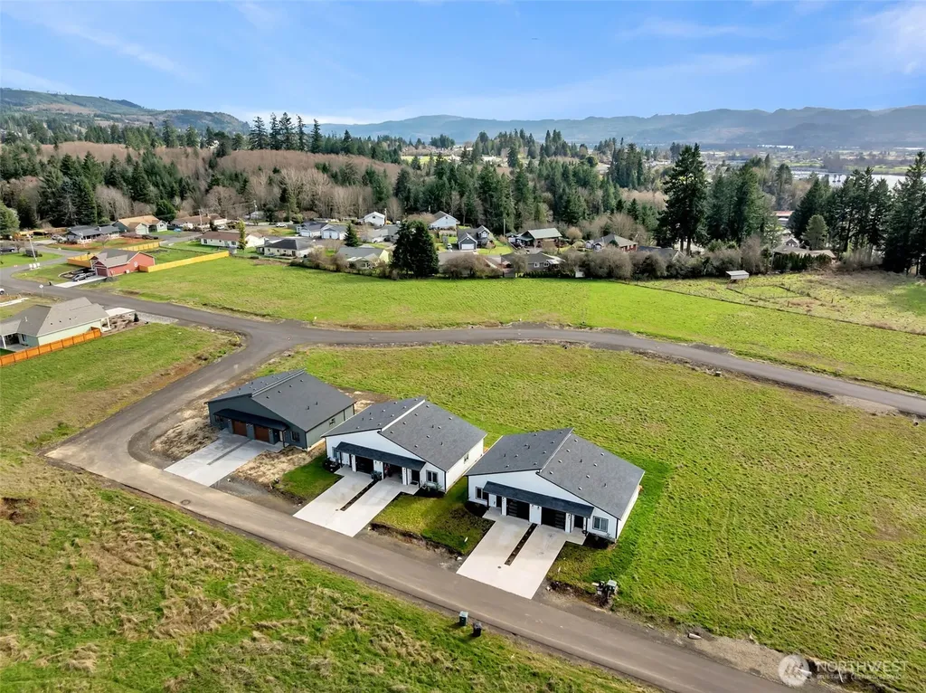 3 Anchor Way Loop Cathlamet WA 98612