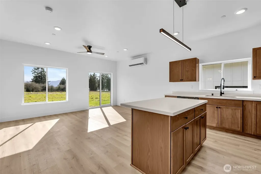 3 Anchor Way Loop Cathlamet WA 98612