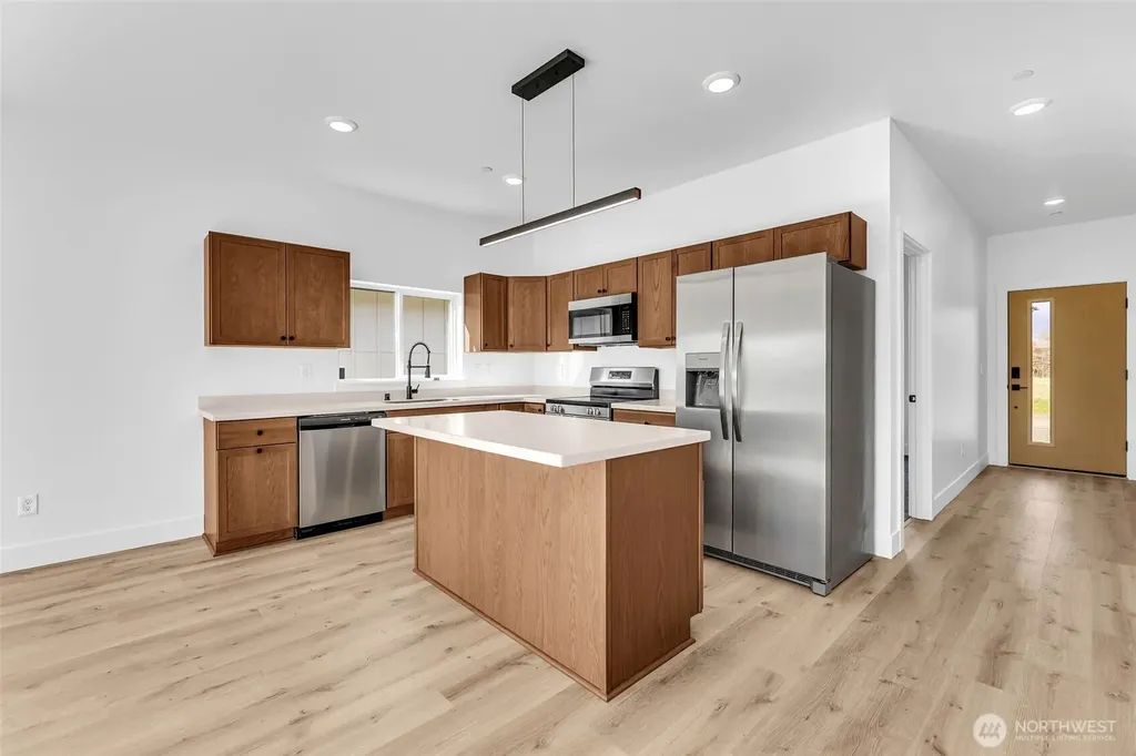 3 Anchor Way Loop Cathlamet WA 98612