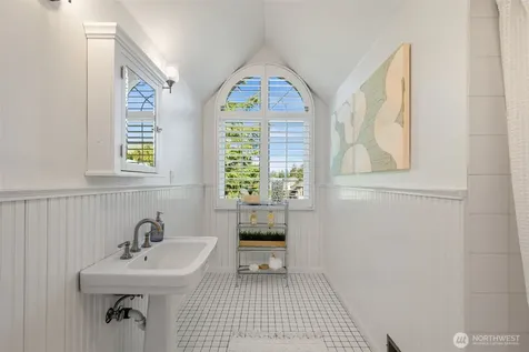 23837 SE 45th Street Sammamish WA 98029