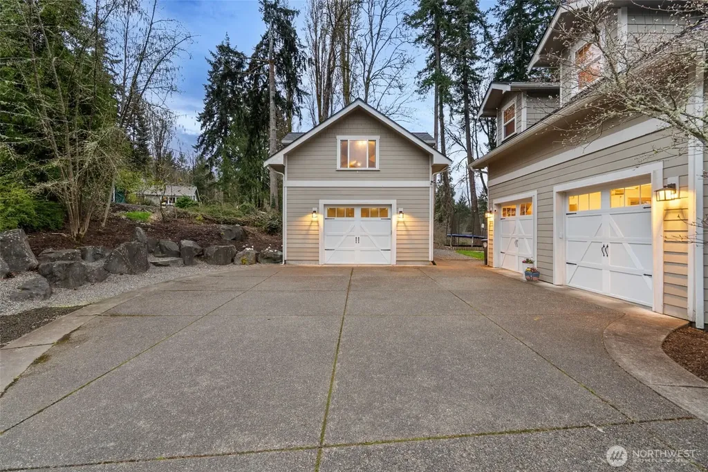 4719 Sunset Point Lane NW Olympia WA 98502